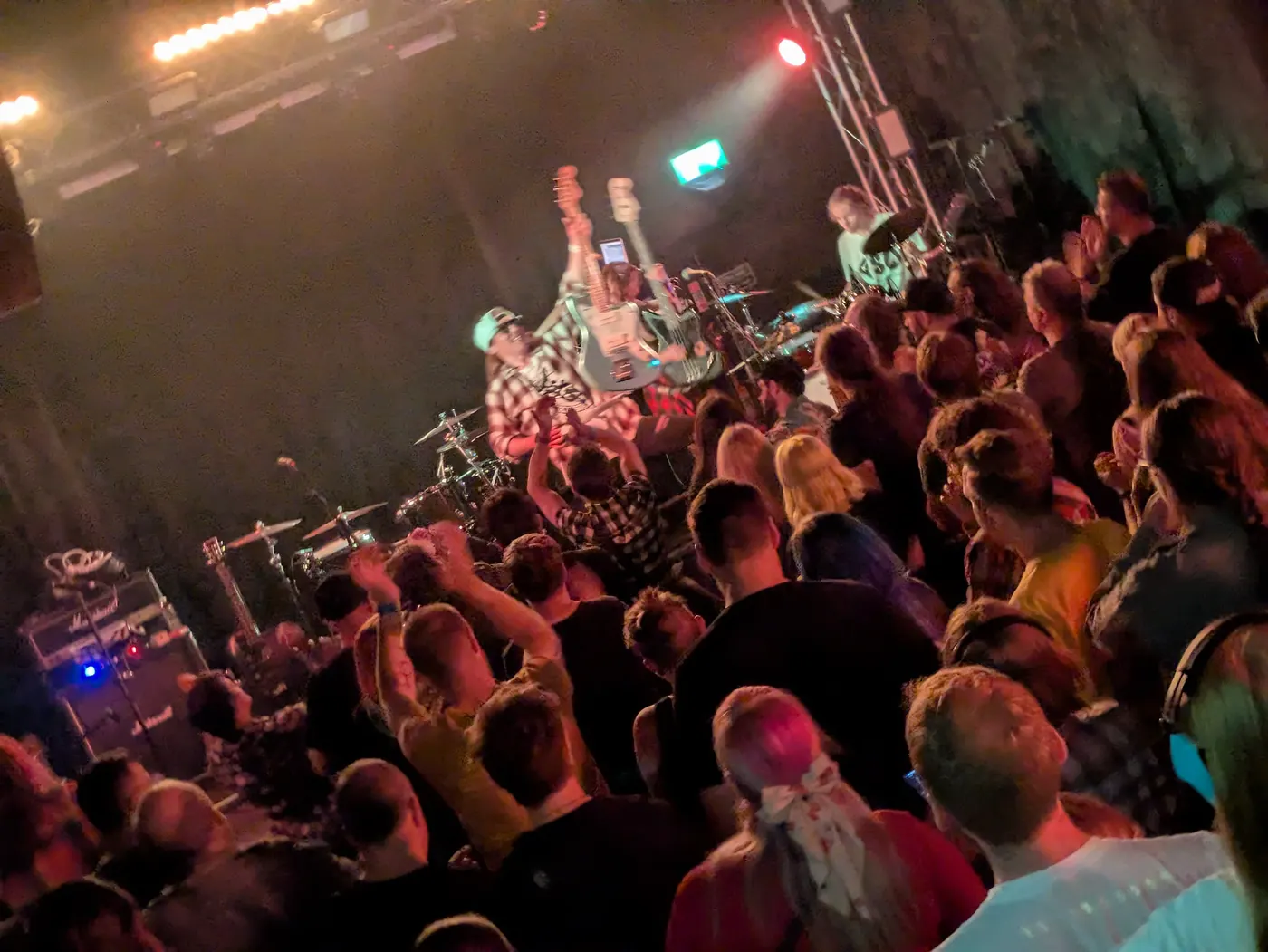 Crowd at a Slackrr show